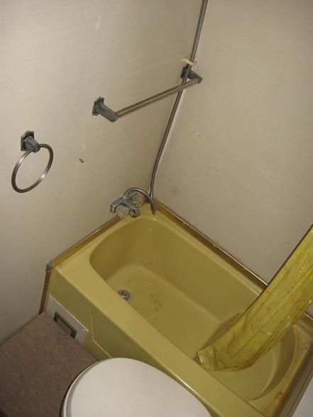 1978 Birchaven Rear Bath - As I got it - Interior