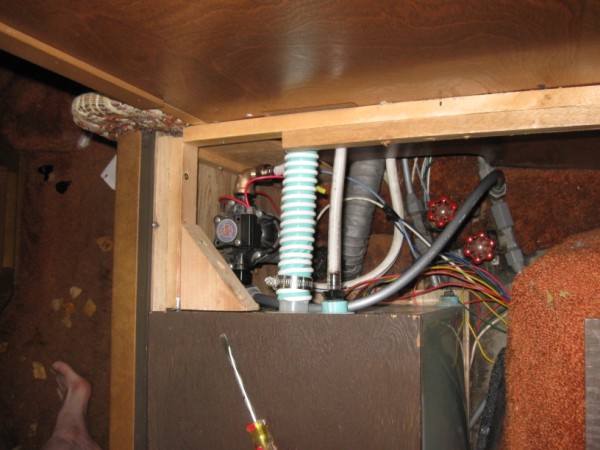 1978 Birchaven Rear Bath - Interior