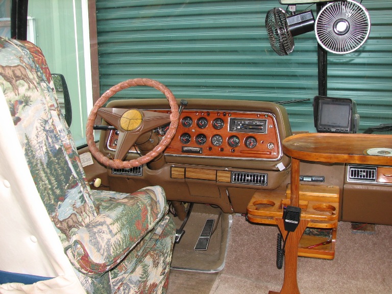 Interior Dash_Drivers_Compartment