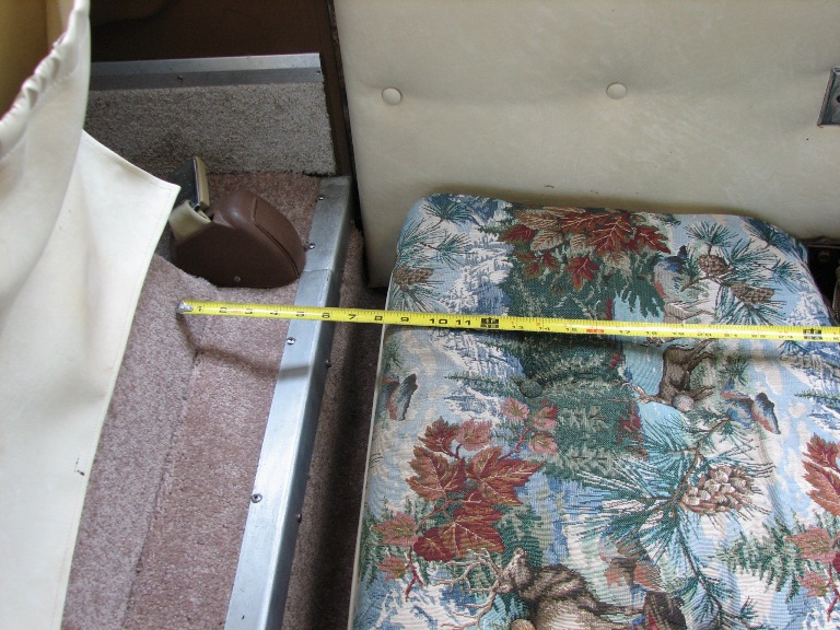 Interior Dinette_bed_measurement_3