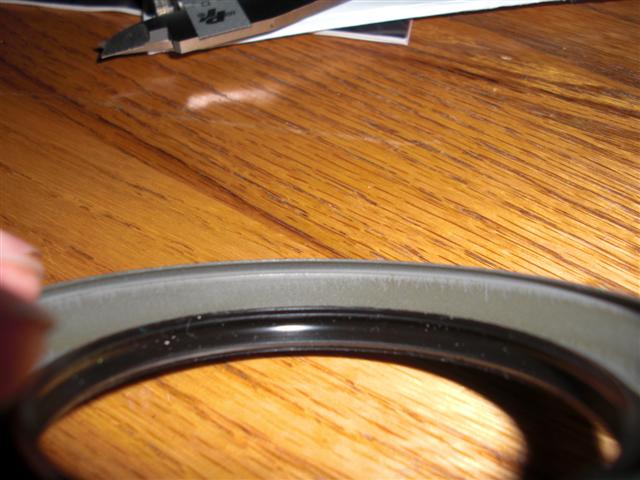 LIP TO MEASURE - INSIDE