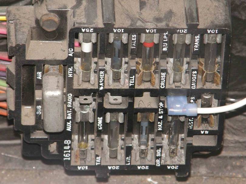 chassis fuse block