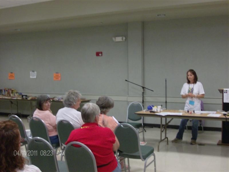 Teri Presenting a Geocache Seminar
