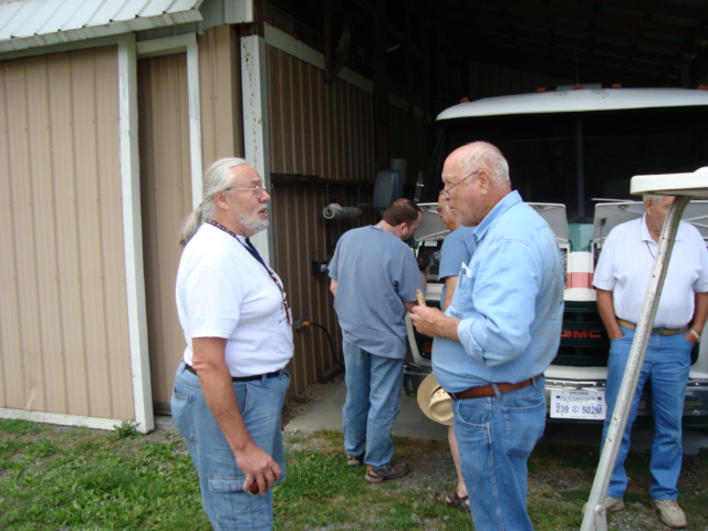 Rob Mueller, Ken Henderson