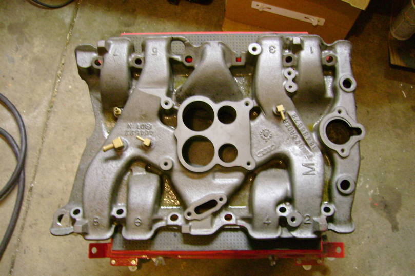 Early Toro manifold