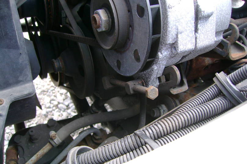 307 alternator adjuting bolt.
