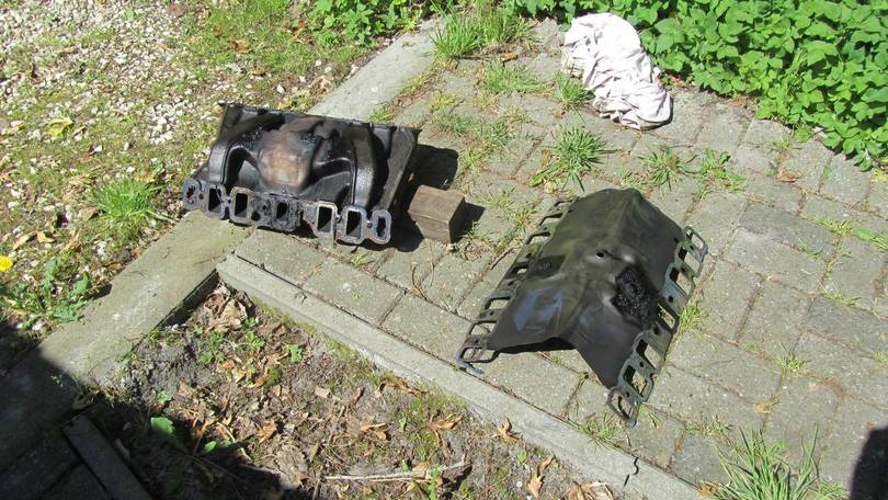Intake and turkey-tray.