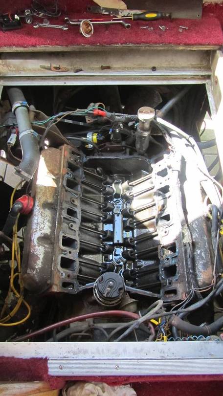 Engine without intake
