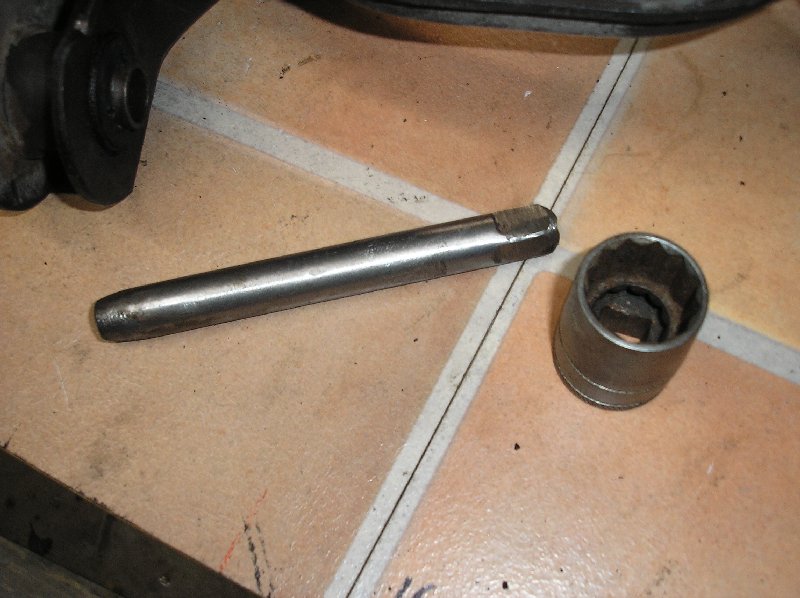 Socket arbor guide.