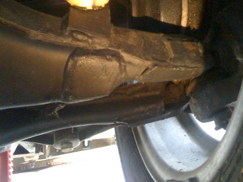 GMC_torsion_bar_and_LCA_017