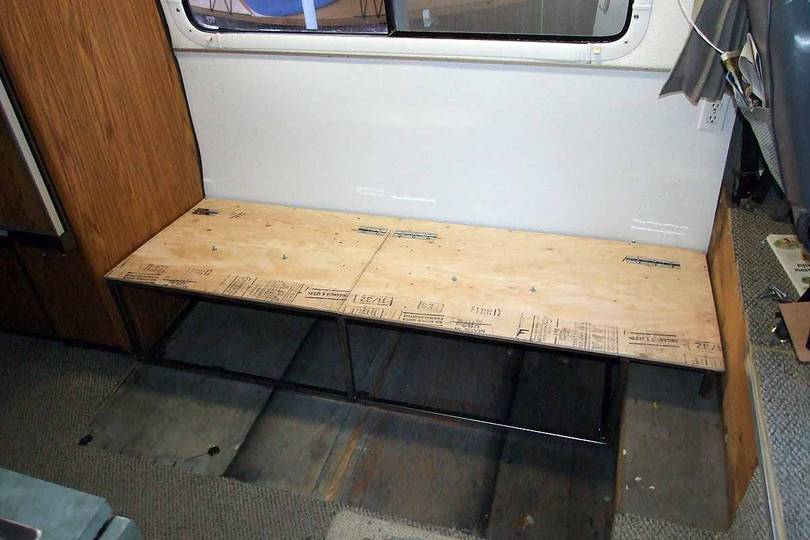 Storage lids attached.