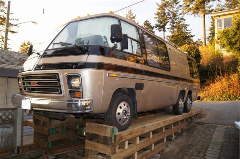 More Pics of Dwayne's ramp