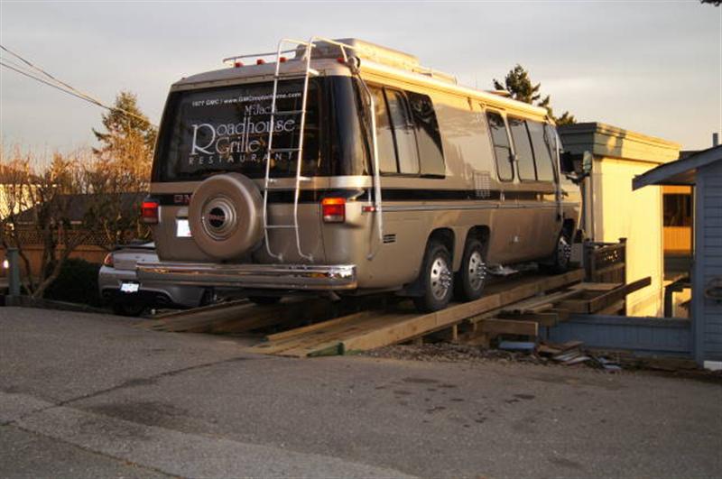 More Pics of Dwayne's ramp