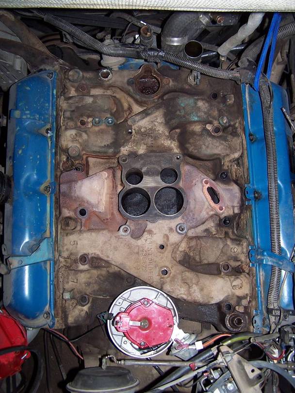 GMC_-_Rockwell_Intake_Manifold_Installation_007.jpg