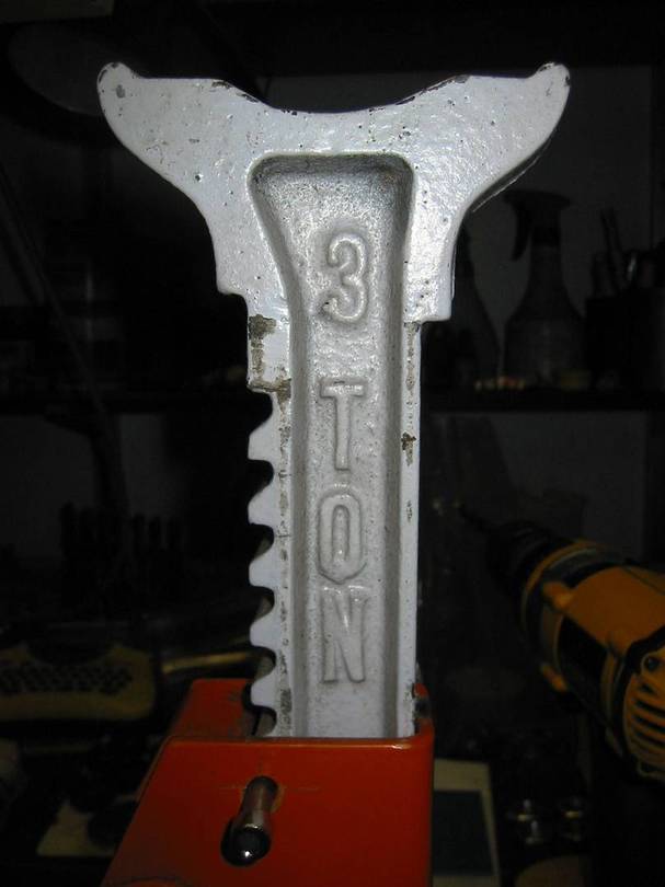 HF-1