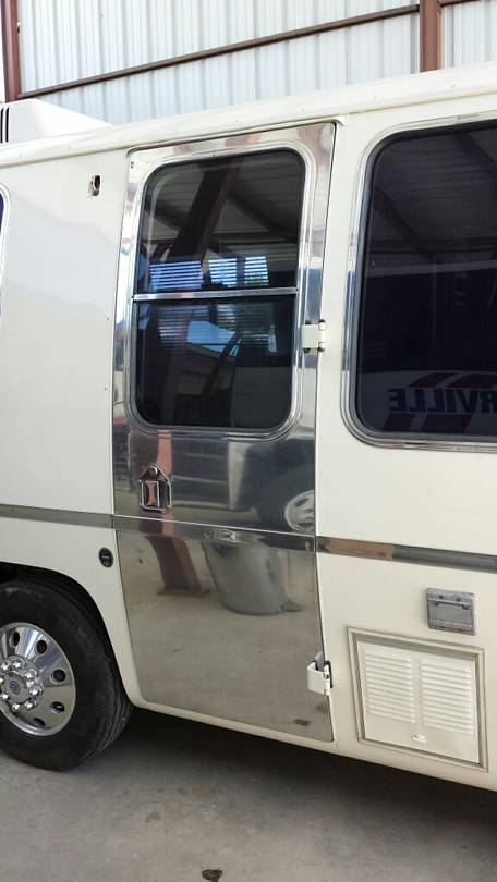 this is after paint.  maybe shop thinks it's an Airstream.  Looks good.
