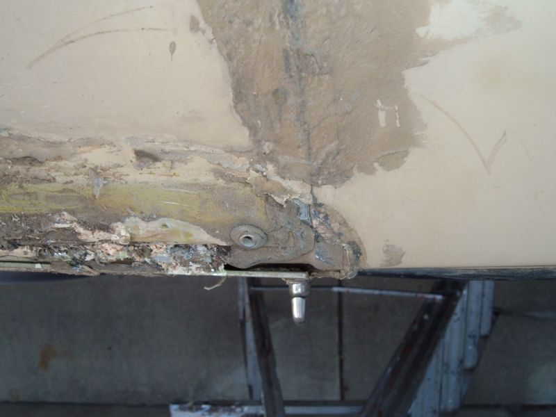 front Cap Joint Under Drip Rail
