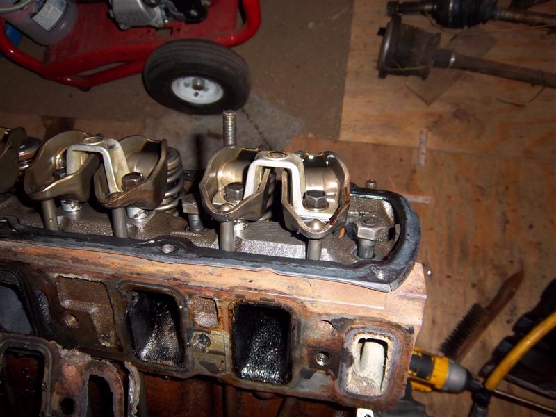engine_disassembly_009_Medium_