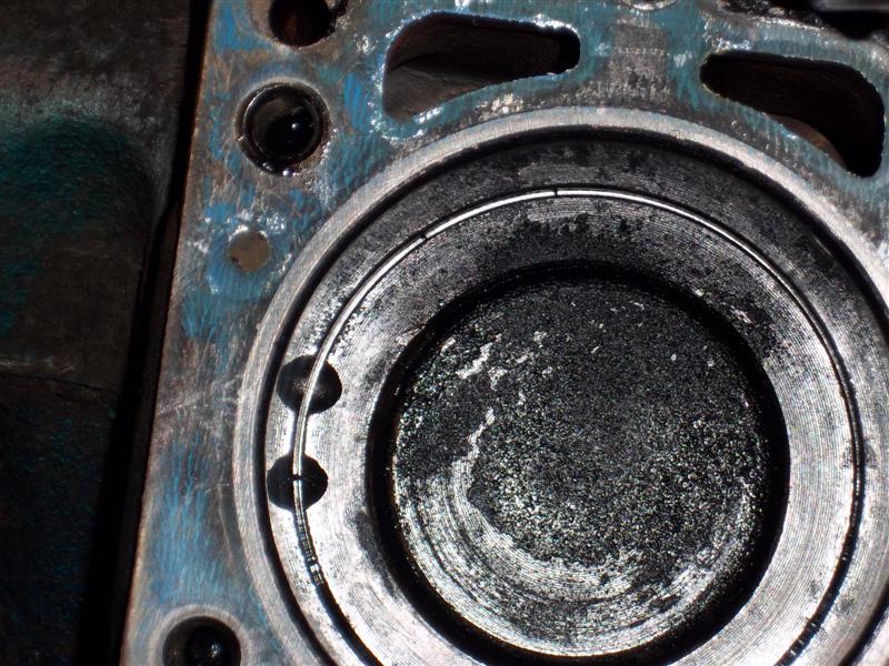 engine_disassembly_015_Medium_