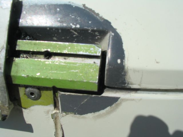Rear Driver Side end cap removed