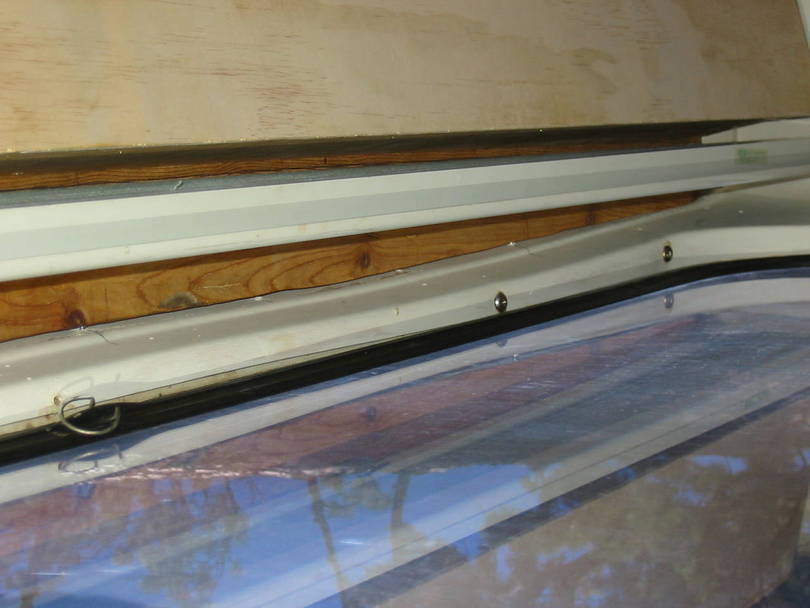 Rear_Window_Cabinet_6