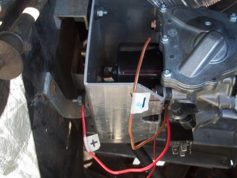 Aluminum mounting bracket for Azure Vacuum Pump