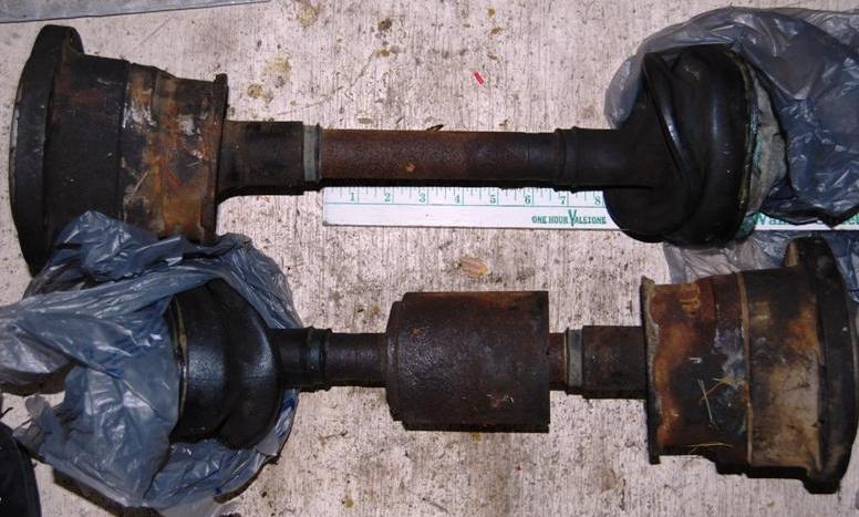 Drive axles from UV520
