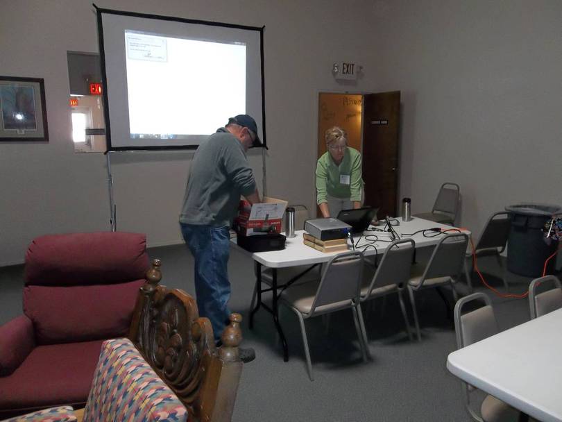 PROJECTOR