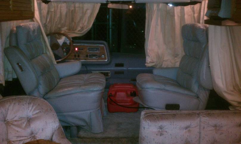 Turned Flex Steel seats, boat portable gas tank