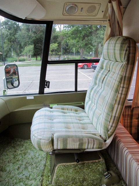 passenger side captain's chair
