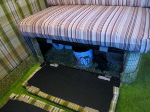 storage under dinette seats