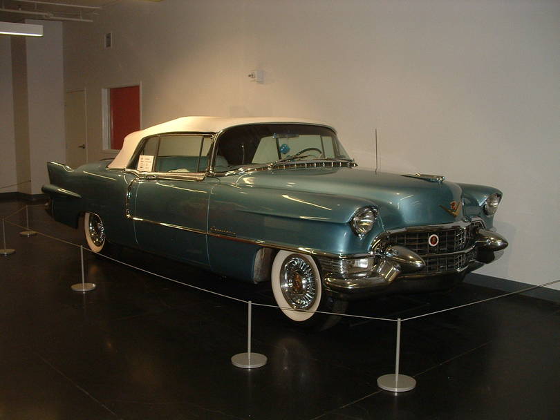56_Cadillac