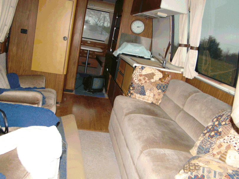 706_-_This_is_how_the_interior_was_when_we_got_our_GMC