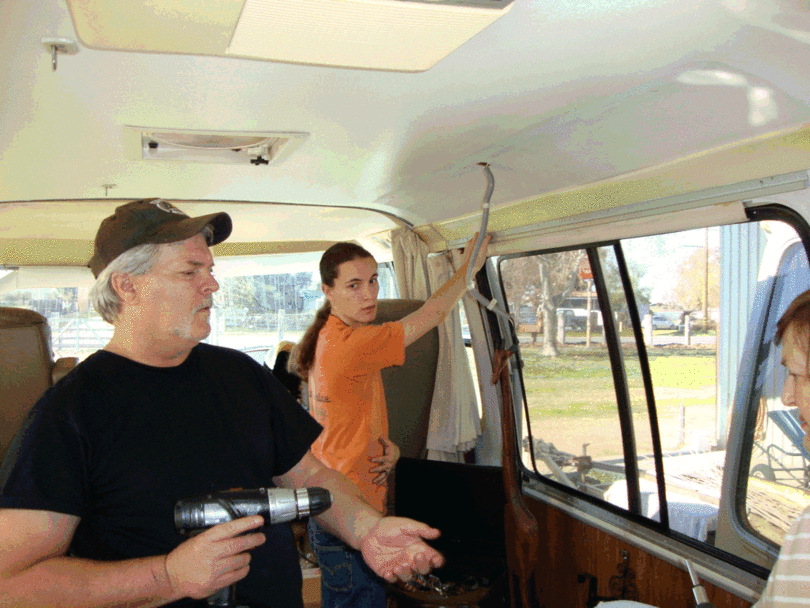 735_-_A_family_project_-_Cabinets_down_rods_off_plastic_frames_gone