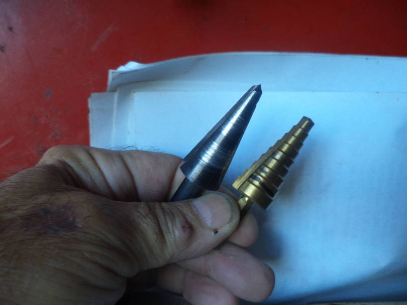2 types of drill bits