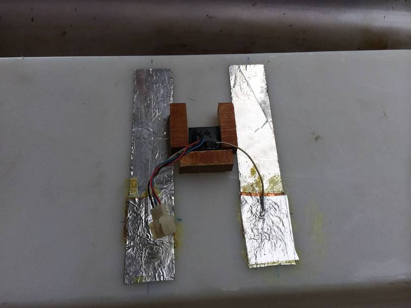 placed aluminum foil over copper foil
