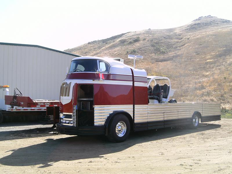 FuturLiner Flatbed - Ready for work.