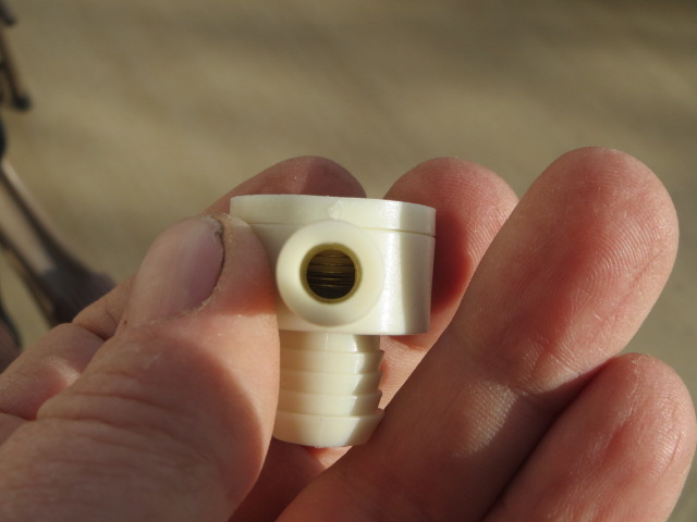 Vacuum Power brake booster check valve