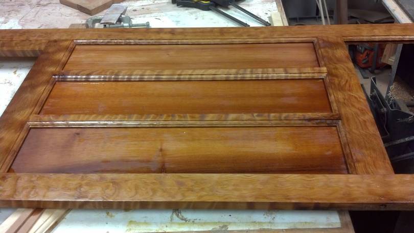 Center ceiling panel