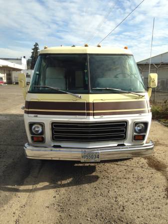 76 Reverse in Eugene Oregon