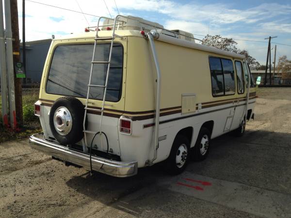 76 Reverse in Eugene Oregon