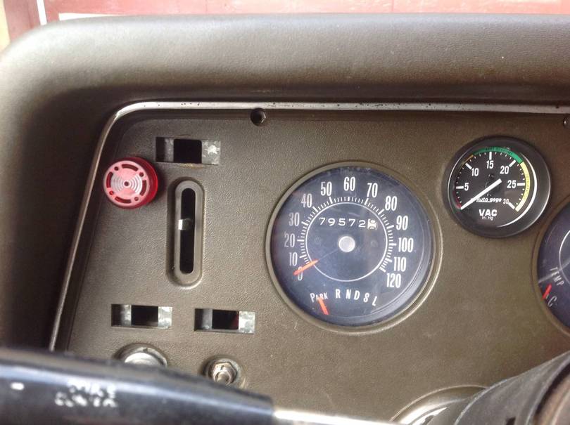 Fuel pump oil pressure safety