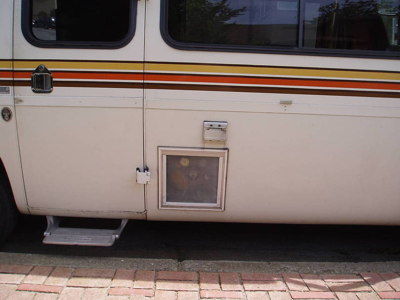 2014-05-16_GMC_propane_door_003