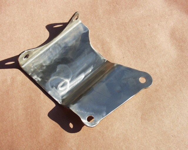 AC rear bracket for the EFI manifold