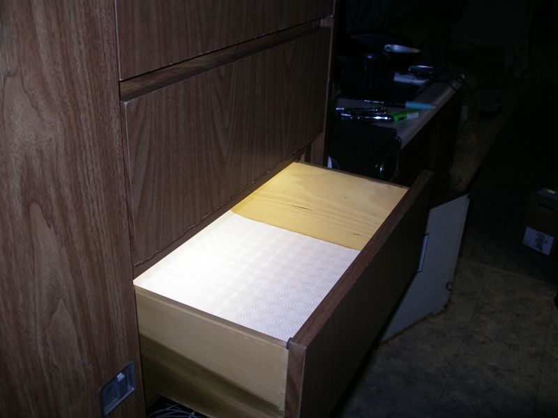 LED strip in drawer, using flash photo