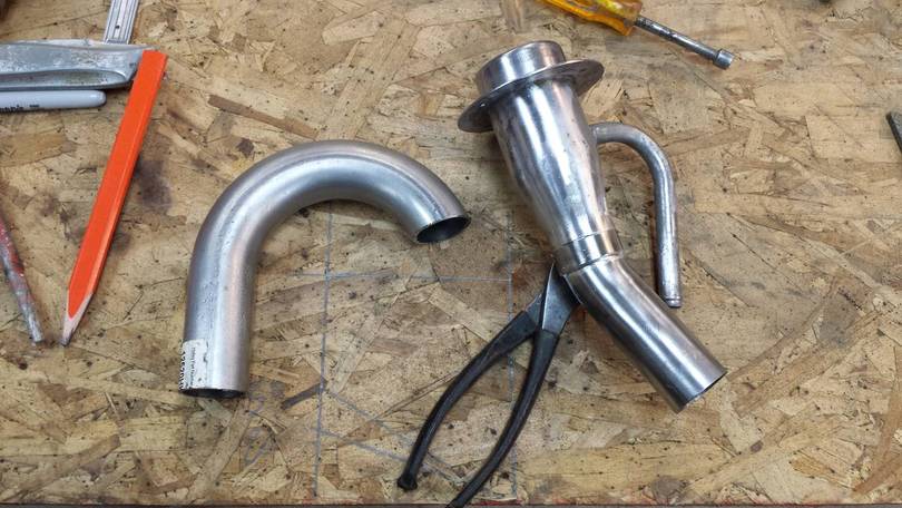 Fuel neck mods
