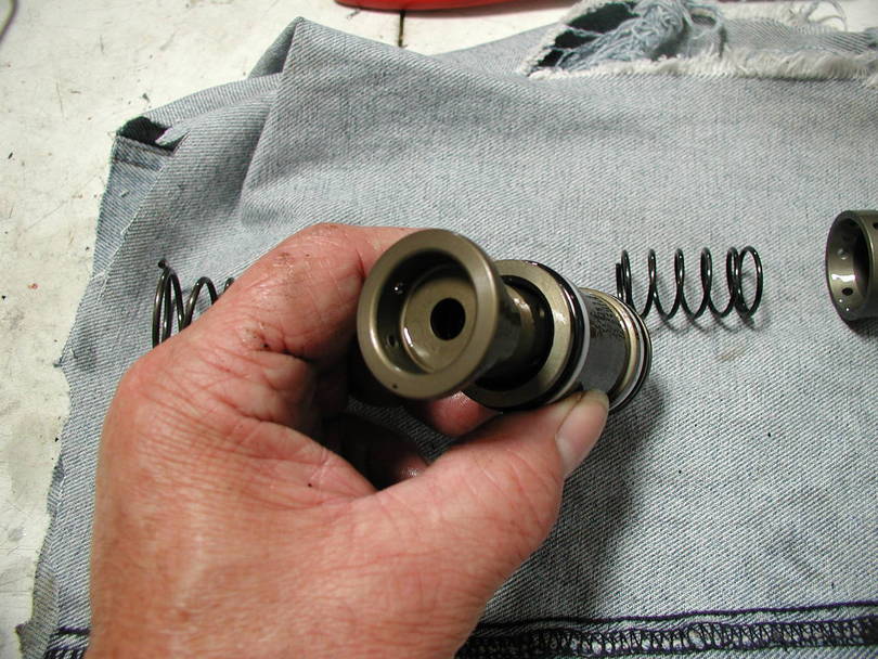 9 pistion_opposite_pedal_end_1