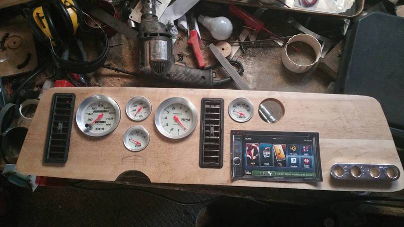 Dash lay out