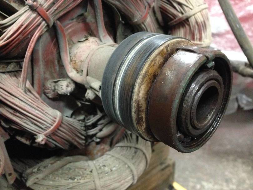 2.bell housing removed