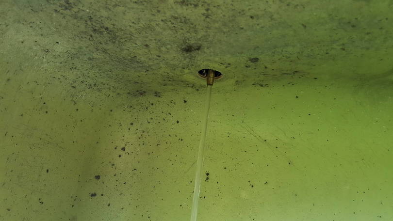Empty the water heater